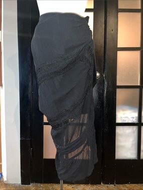 Junya Watanabe - Commes des Garçon Midi Skirt With Black Layered Lace-Trim Skirt